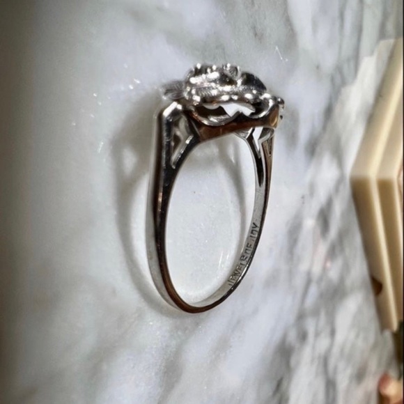 Antique Vintage Solid 10k white gold Marquis ring size 6.75 on mandrel About 9mm - Picture 8 of 16